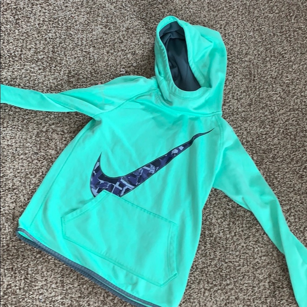 nike hoodie